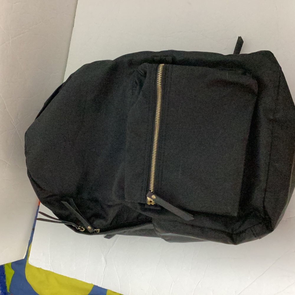 HAWLANDER UNISEX BLACK  BACKPACK LIGHT MEDIUM SIZE 11x17x5 - Picture 7 of 13